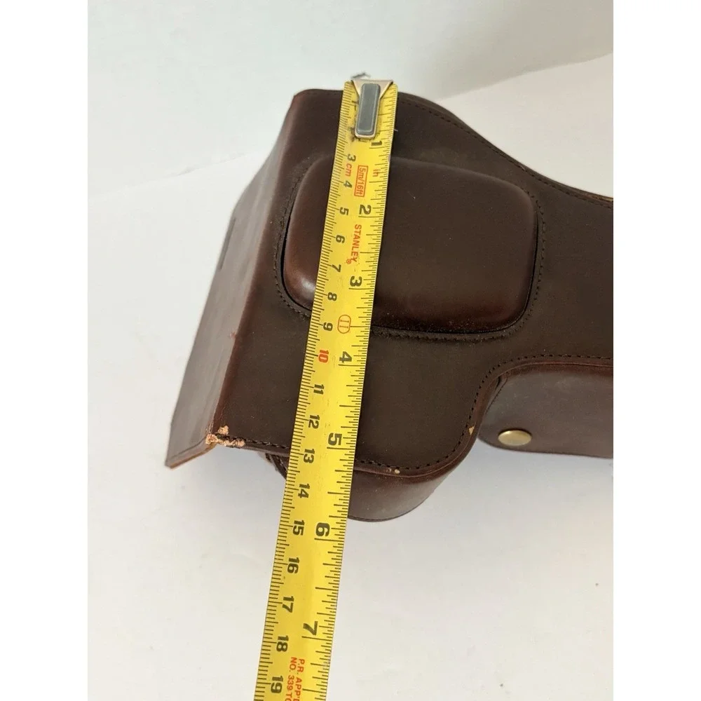 MegaGear Nikon D3500 Ever Ready Brown Leather Camera Case
